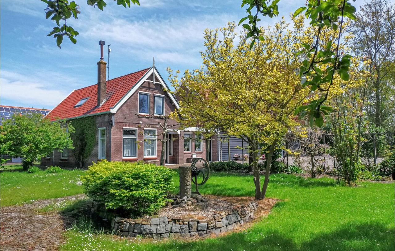 Gorgeous Home In Scharendijke With Kitchen Eksteriør bilde