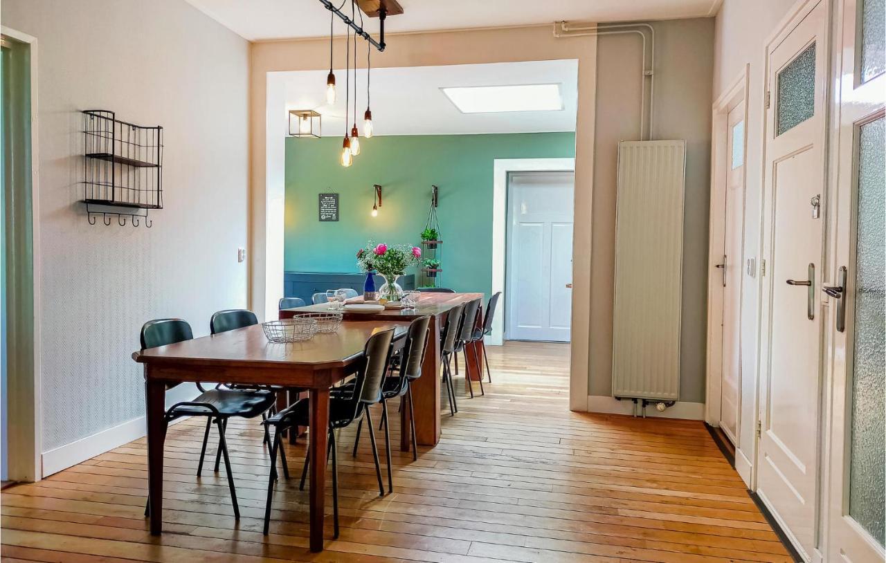 Gorgeous Home In Scharendijke With Kitchen Eksteriør bilde