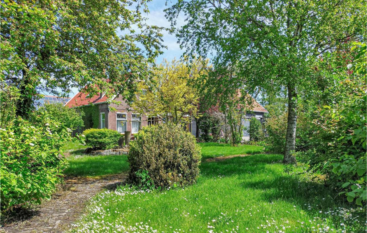 Gorgeous Home In Scharendijke With Kitchen Eksteriør bilde